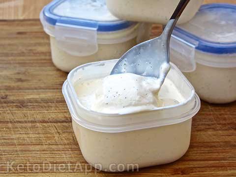 Creamy Low-Carb Vanilla Froyo